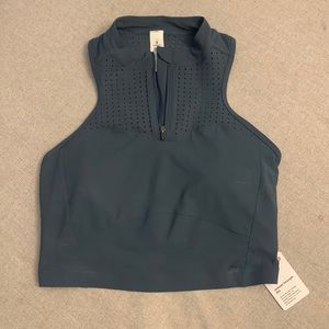 BNWT Lululemon Unleash Strength sports bra size 6 iron blue